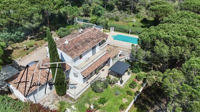 Maison - 160 m² - 8 pièces