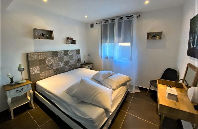 Villa - 313 m² - 12 pièces