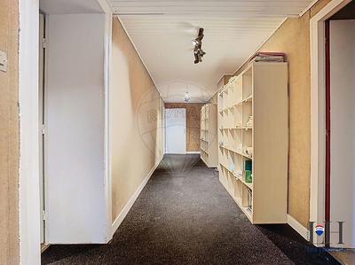 Bureau - 102 m² - 4 pièces