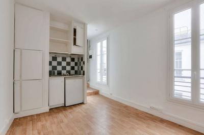 Studio - 15 m² - 1 pièce