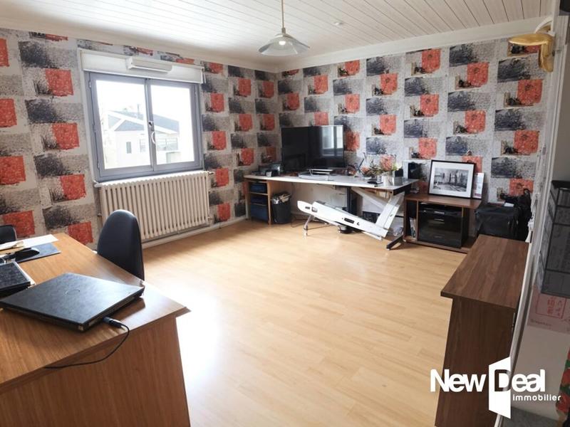 Pavillon - 170 m² - 7 pièces