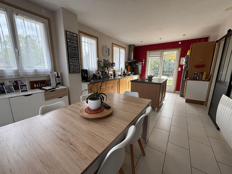 Maison - 145 m² - 7 pièces