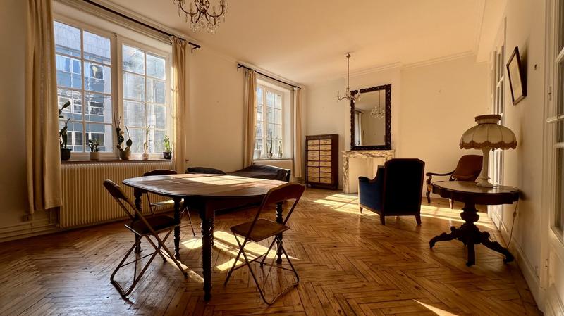 Appartement - 86 m² - 2 pièces