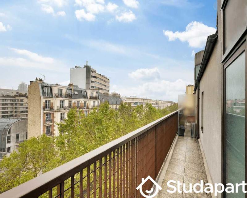 Chambre - 120 m² - 1 pièce