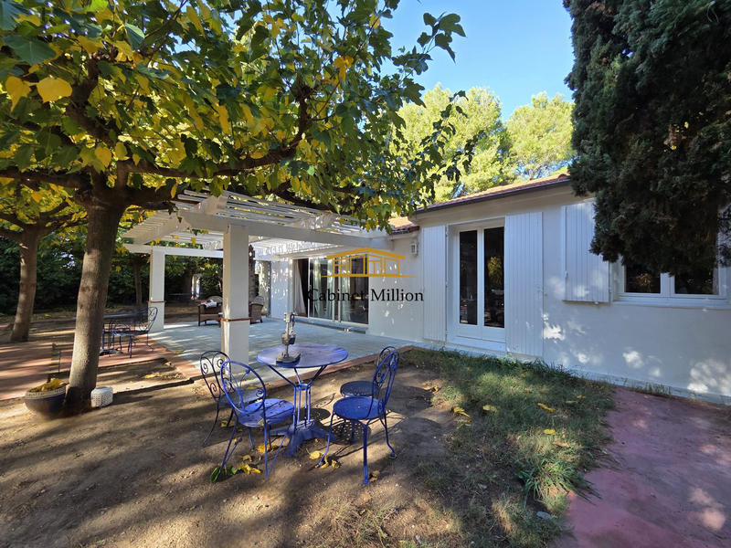 Maison - 200 m² - 6 pièces