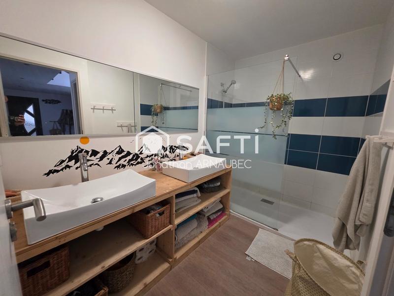 Maison - 178 m² - 6 pièces