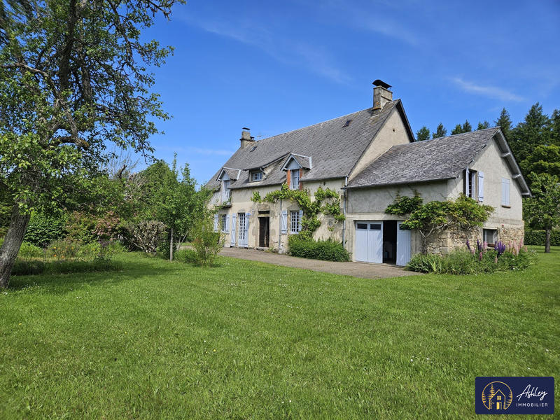 Maison ancienne - 218 m² - 7 pièces