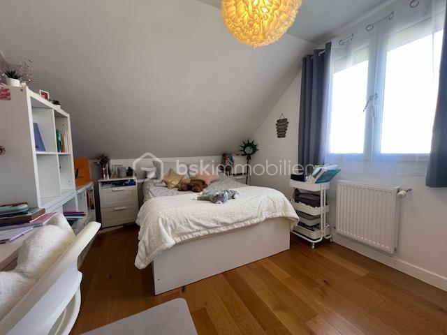 Maison - 200 m² - 8 pièces