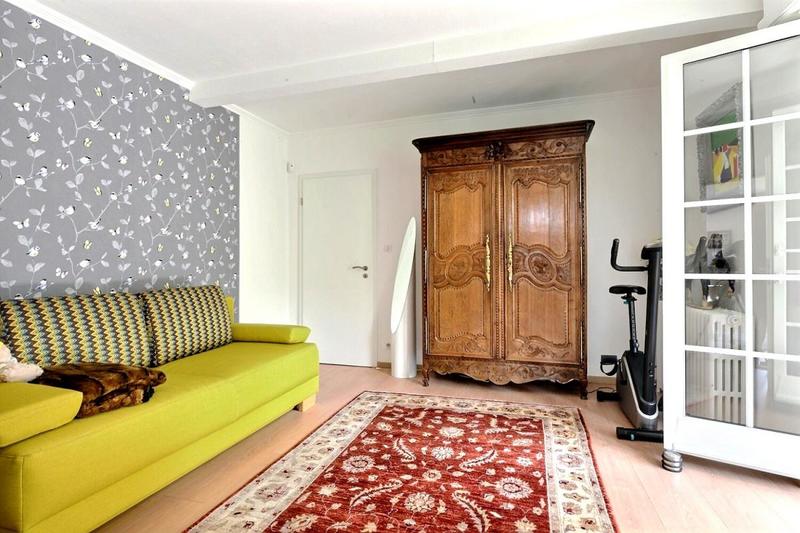 Maison - 250 m² - 10 pièces