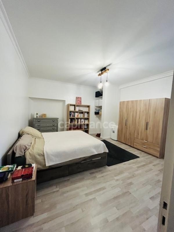 Appartement ancien - 97 m² - 3 pièces