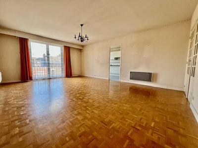 Appartement - 90 m² - 3 pièces