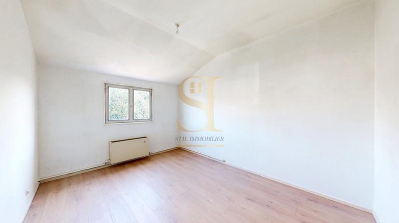 Maison - 195 m² - 8 pièces