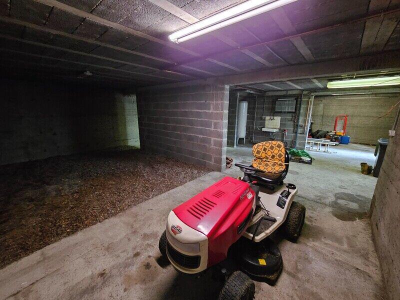 Maison - 1 m² - 6 pièces