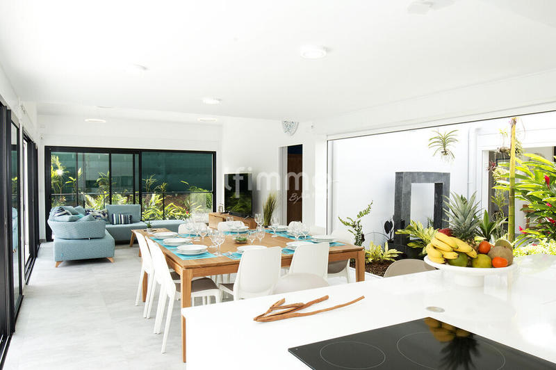 Villa - 220 m² - 6 pièces