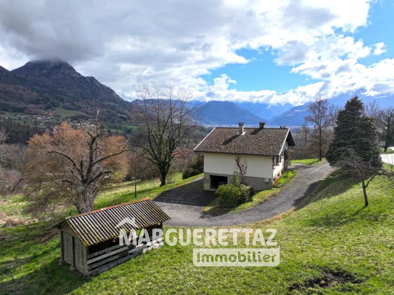 Maison - 96 m² - 4 pièces