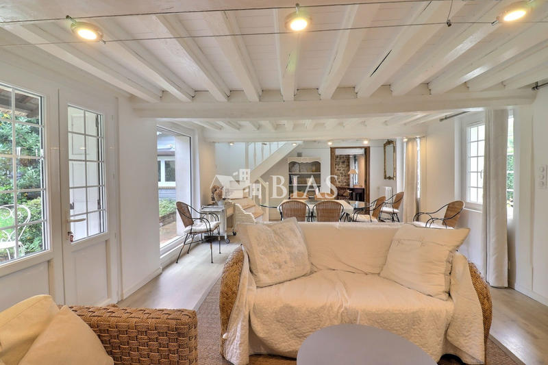 Maison - 136 m² - 7 pièces