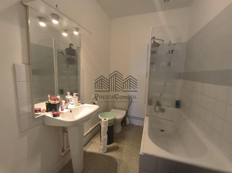 Appartement - 90 m² - 3 pièces