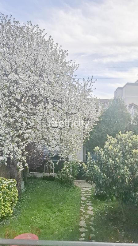 Pavillon - 135 m² - 6 pièces