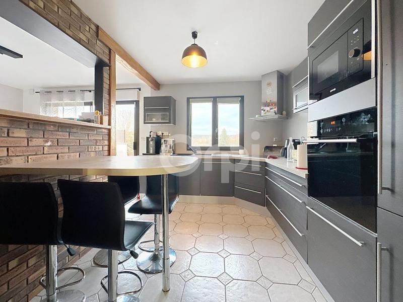 Maison - 130 m² - 7 pièces