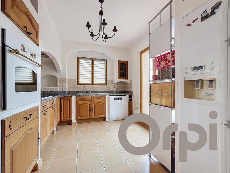 Maison - 178 m² - 6 pièces