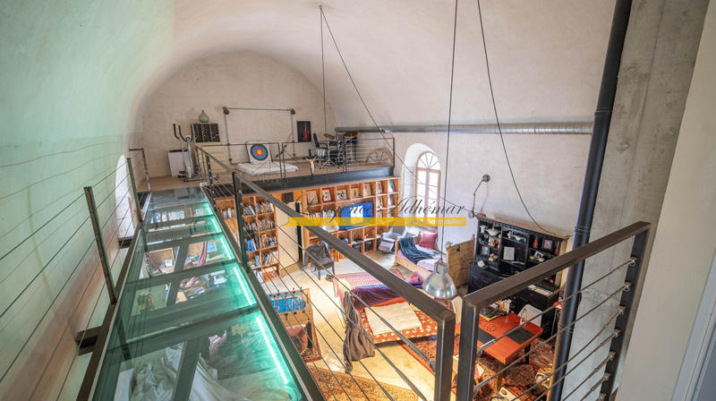 Maison de village - 473 m² - 12 pièces