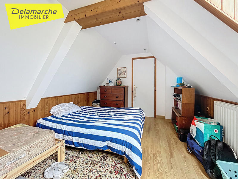 Maison - 243 m² - 10 pièces