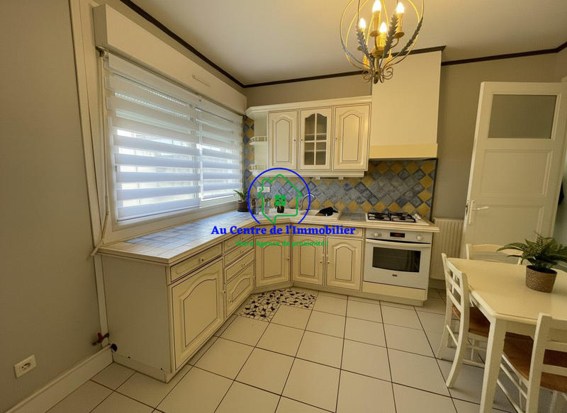 Appartement - 96 m² - 3 pièces