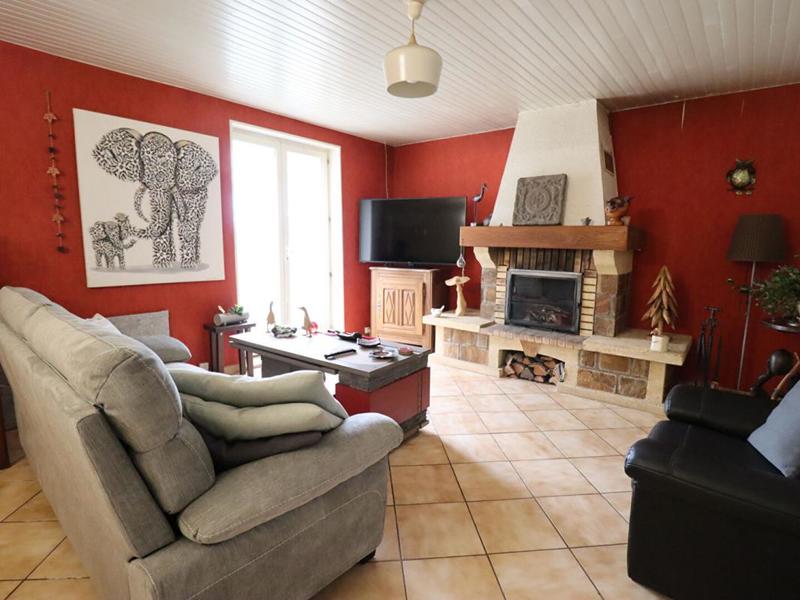 Maison - 220 m² - 6 pièces