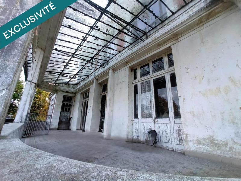 Maison - 291 m² - 10 pièces