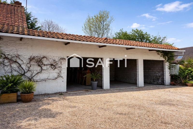 Maison - 252 m² - 10 pièces