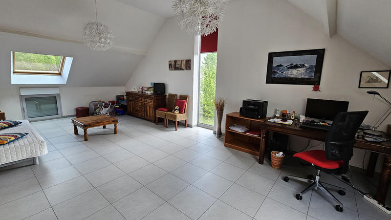 Maison - 200 m² - 7 pièces