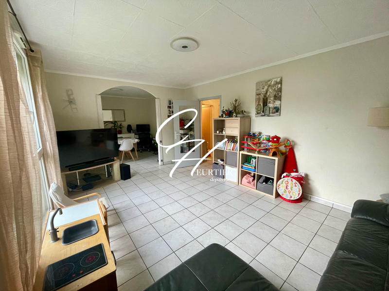 Appartement - 92 m² - 5 pièces