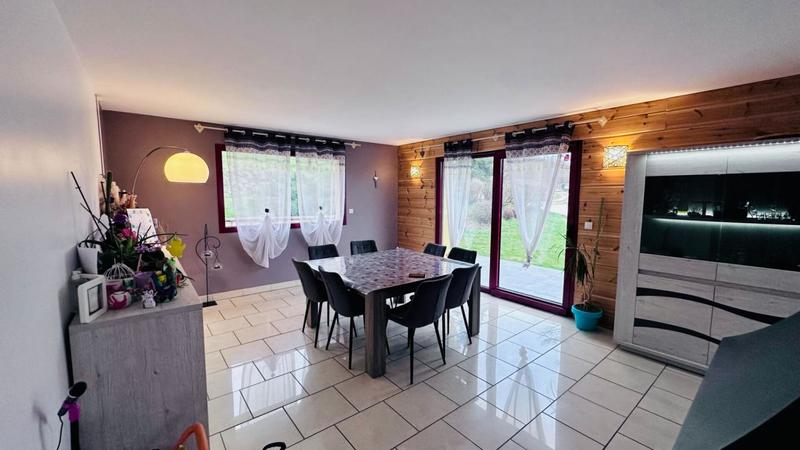 Maison - 185 m² - 6 pièces