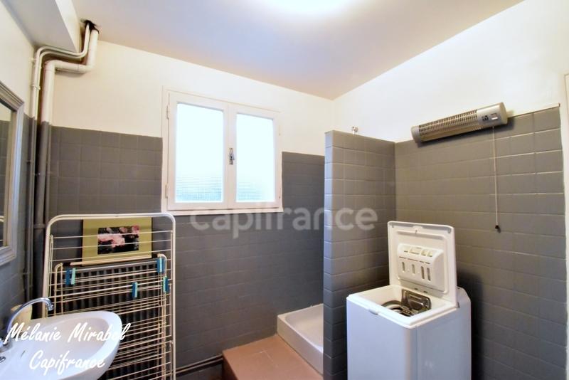 Maison - 186 m² - 10 pièces