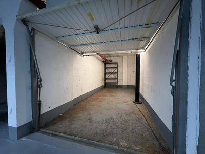 Parking / Garage - 12 m²