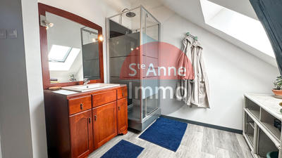 Maison - 240 m² - 4 pièces