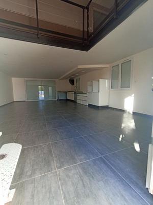 Immeuble - 103 m² - 3 pièces