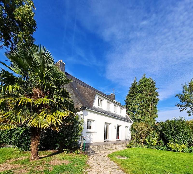 Maison - 170 m² - 7 pièces