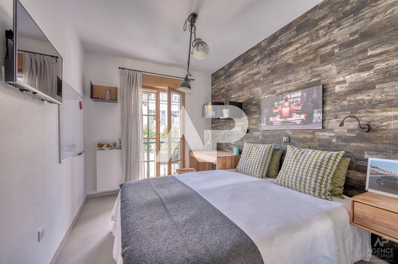 Appartement - 96 m² - 5 pièces