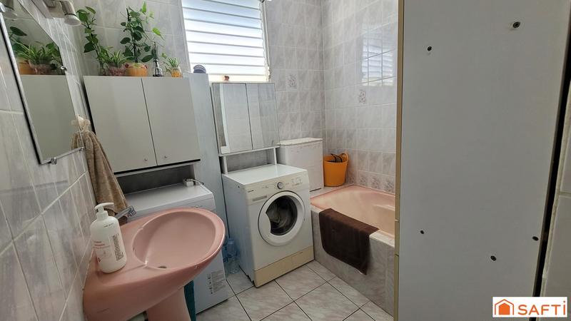 Maison - 180 m² - 7 pièces