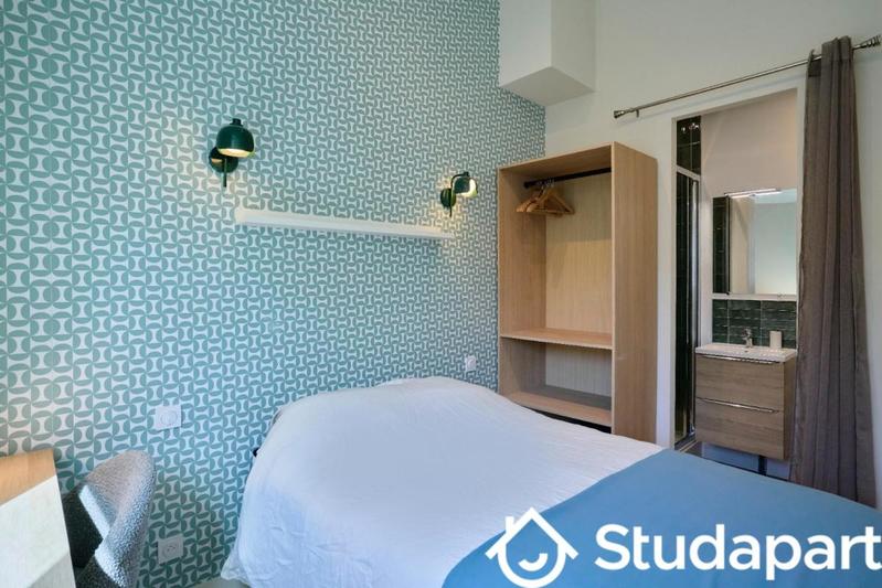 Chambre - 10 m² - 1 pièce