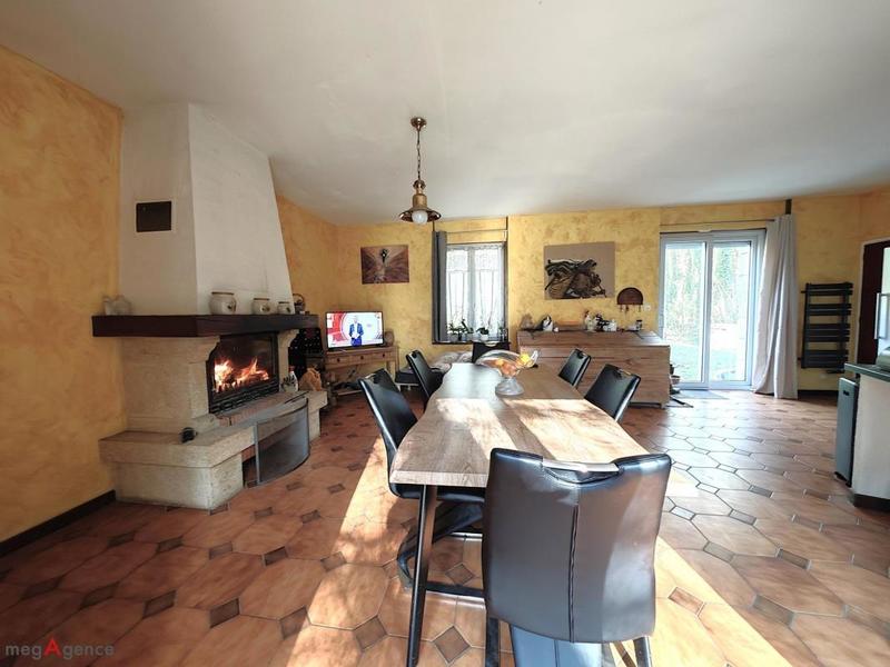 Maison - 200 m² - 6 pièces