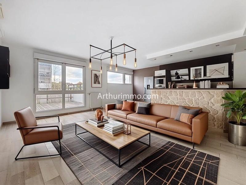 Appartement - 84 m² - 4 pièces