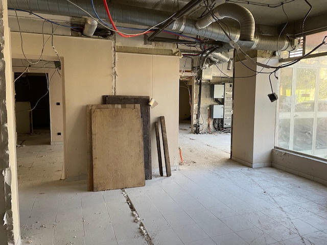 Local commercial - 317 m²