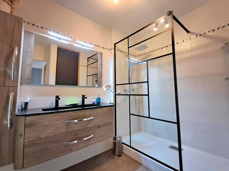 Appartement - 92 m² - 4 pièces