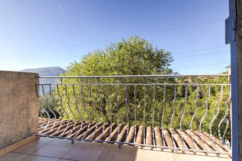 Villa - 180 m² - 6 pièces