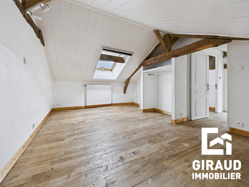 Maison ancienne - 177 m² - 5 pièces