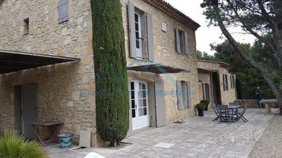 Villa - 180 m² - 8 pièces