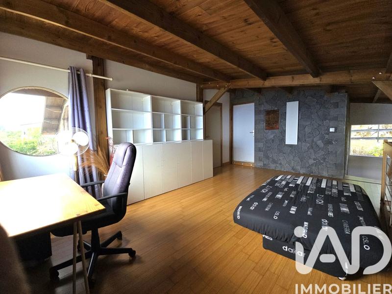Maison - 181 m² - 5 pièces