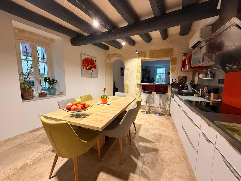 Maison - 185 m² - 5 pièces